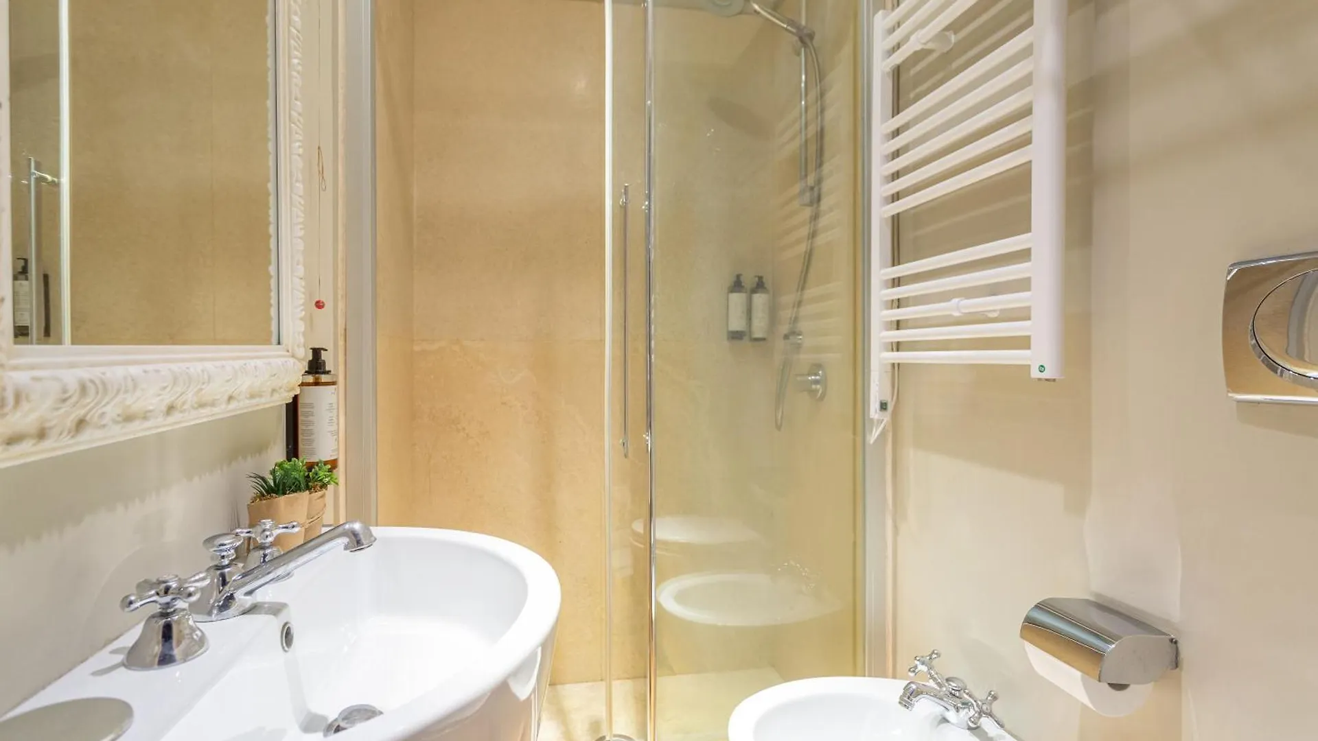 ***  Hotel Parrasio Rom Italien