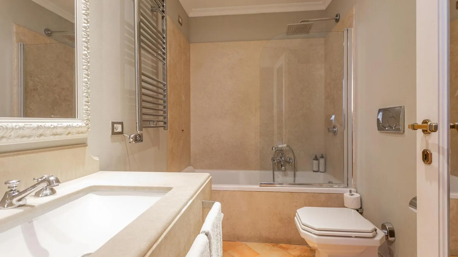 Hotel Parrasio Rome