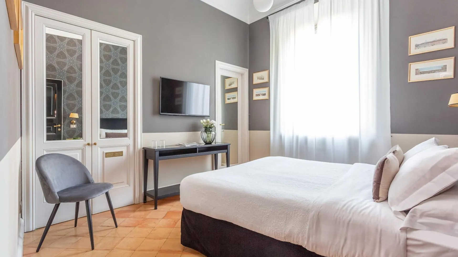 Hotel Parrasio Rome Italy
