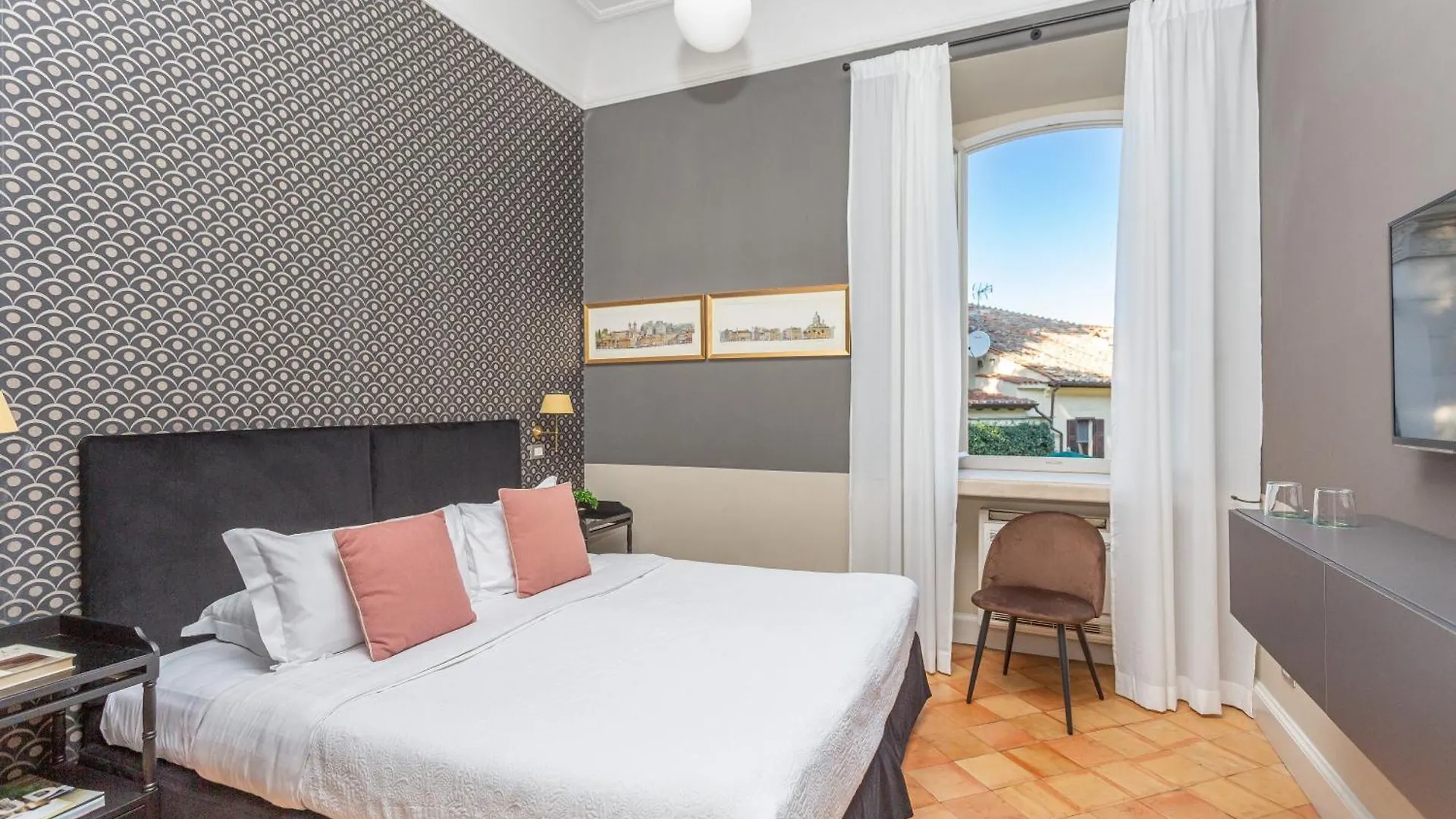 ***  Hotel Parrasio Rome Italy